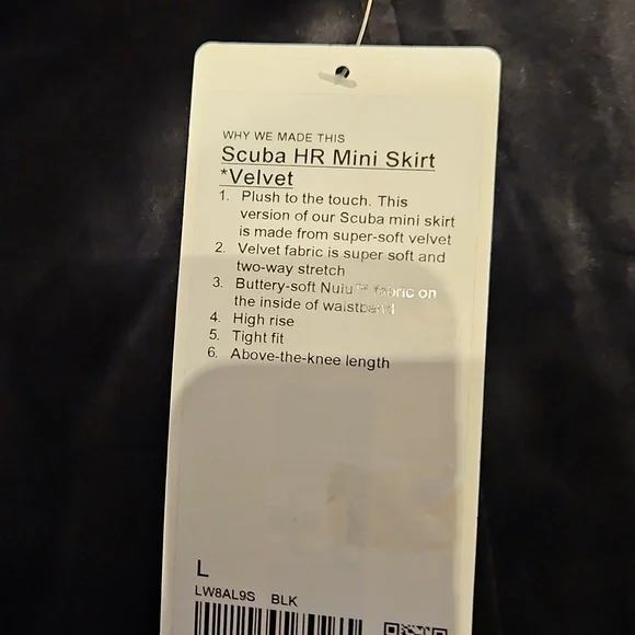 NWT Lululemon Scuba HR Mini Skirt Special Edition Black Velvet SZ .L - Picture 2 of 5